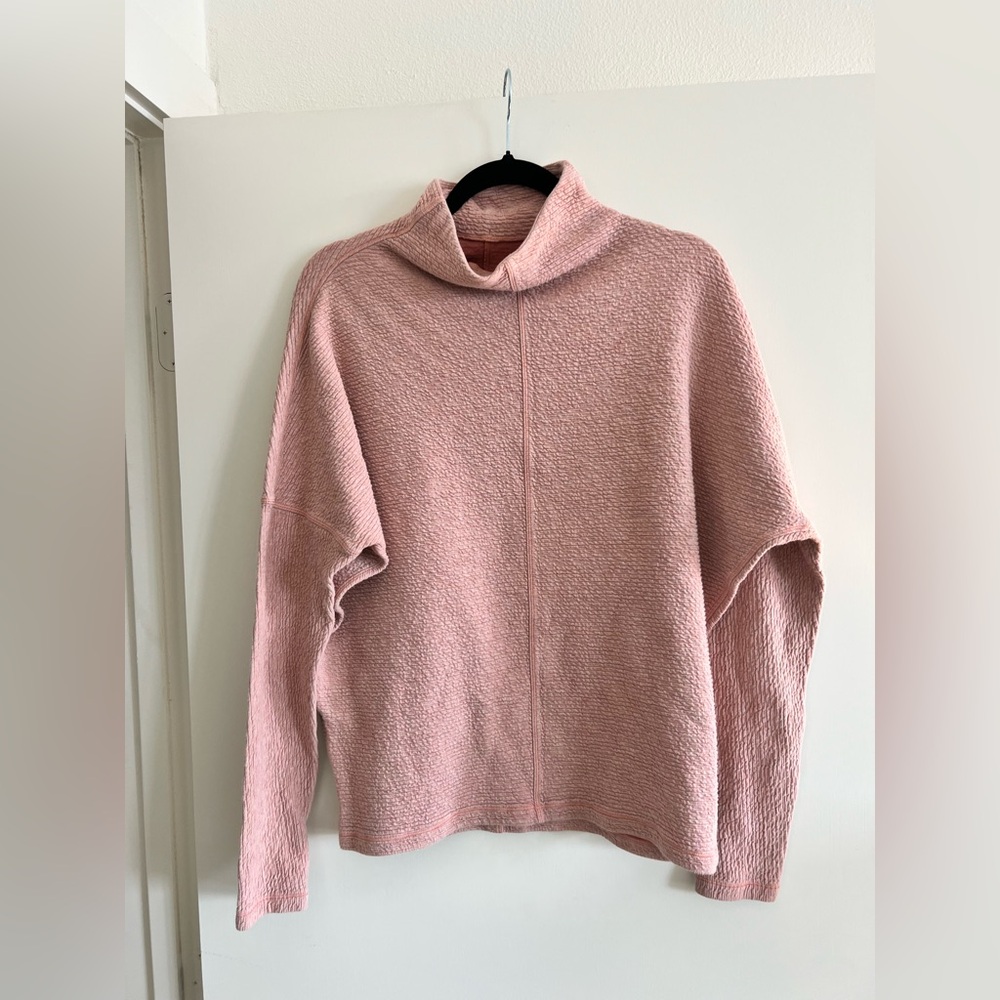 LULULEMON COWL NECK PULLOVER - SIZE 6
